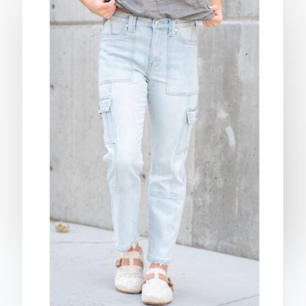 KanCan Winston High Rise Slim Straight Cargo Jeans, Light Wash, Stretch, EUC!